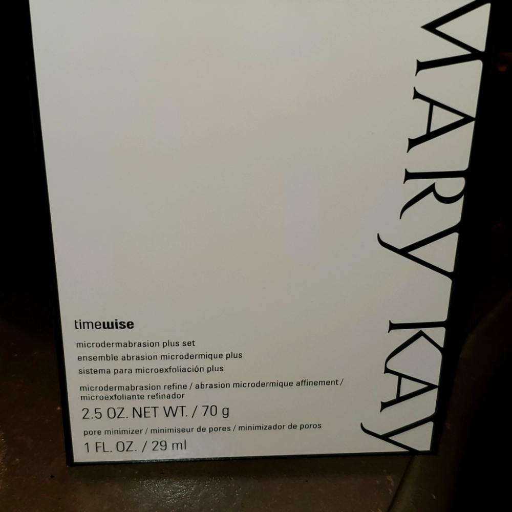Mary Kay Timewise microdermabrasion plus set